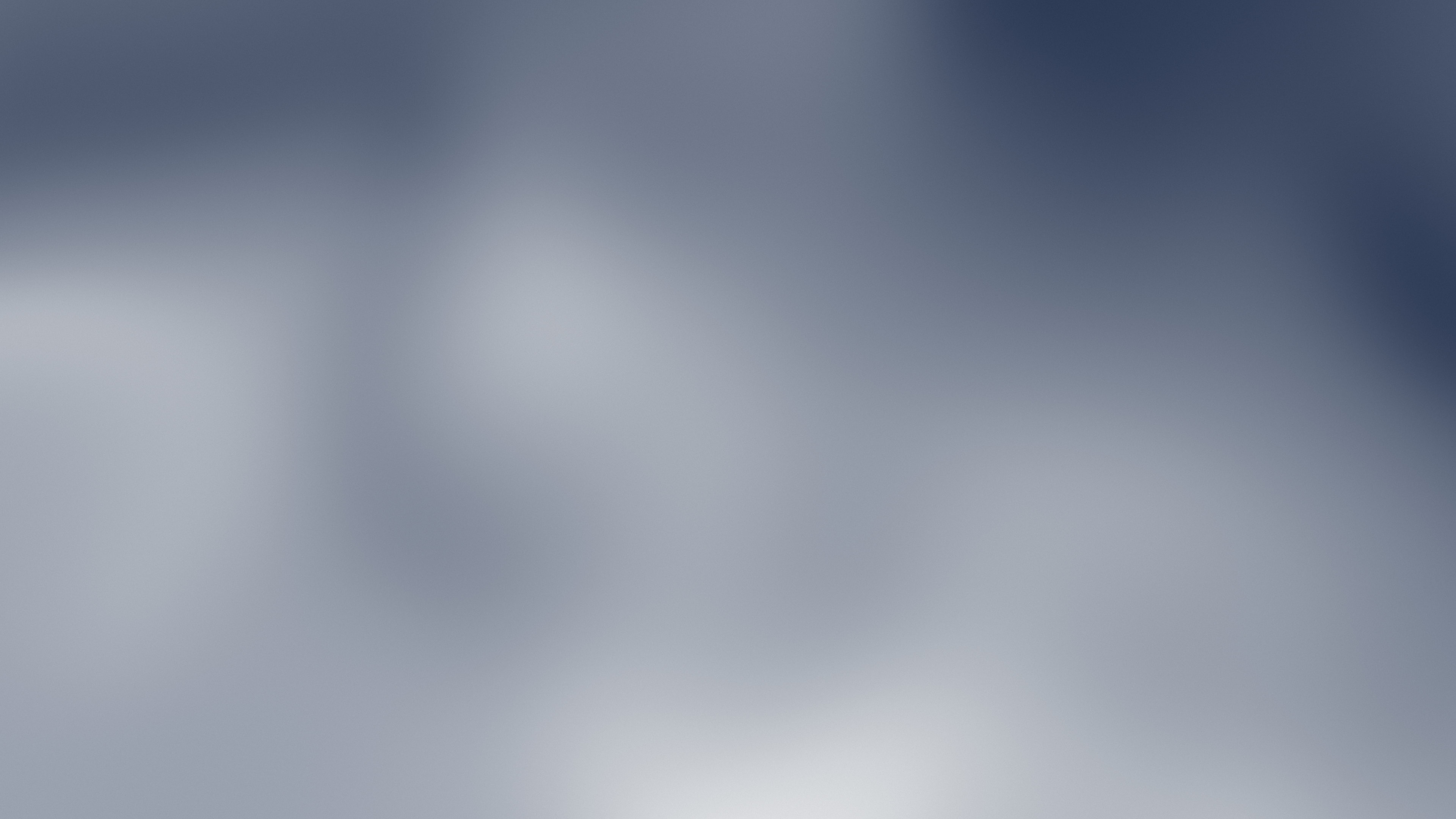 Navy and White Mesh Gradient desktop wallpaper in 4K